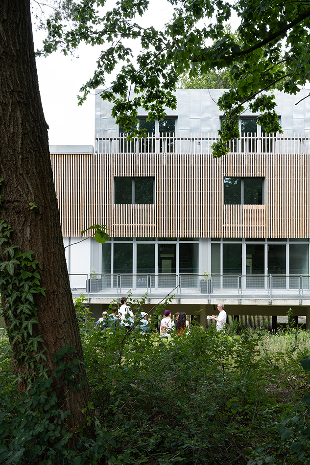 Mietergarten Wohnanlage Wacholderweg Berlin – gemeinschaftliches Wohnen im nachhaltigen Holzbau von bfstudio-architekten